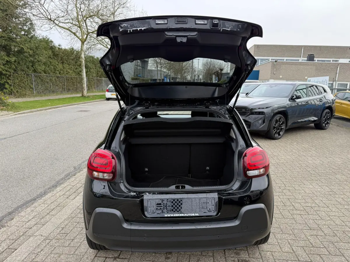 1.2 PureTech Feel, Facelift, Navi, Dealer auto
