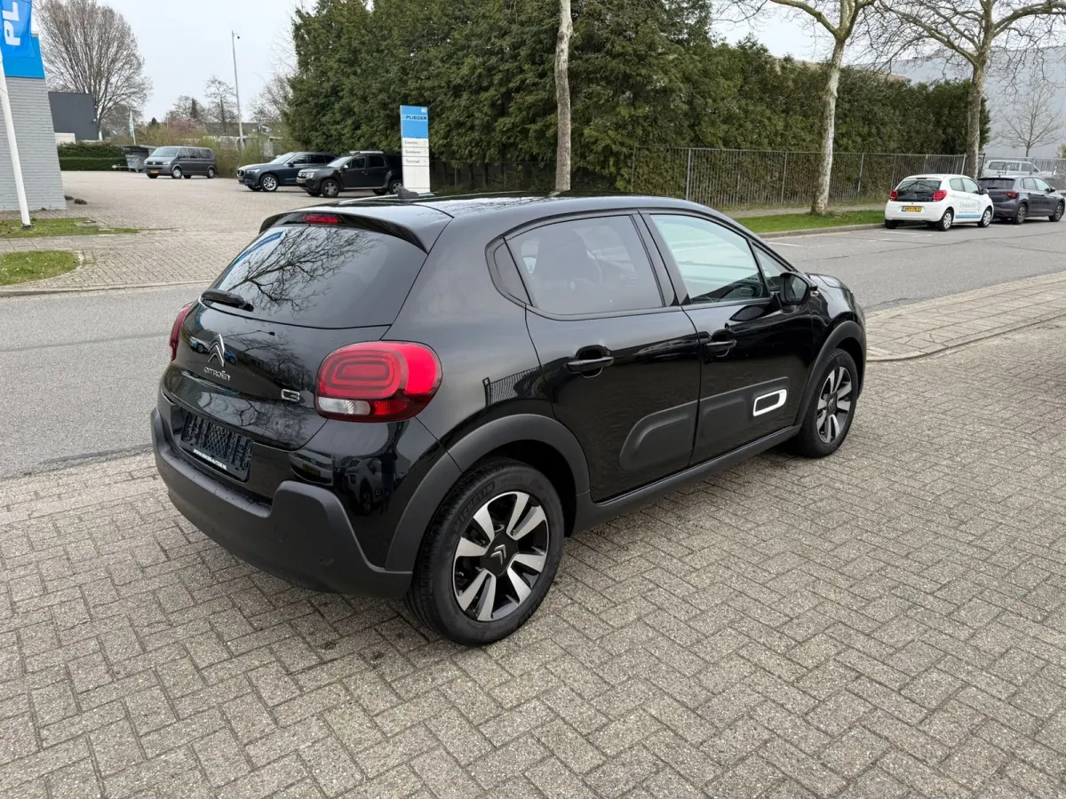 1.2 PureTech Feel, Facelift, Navi, Dealer auto