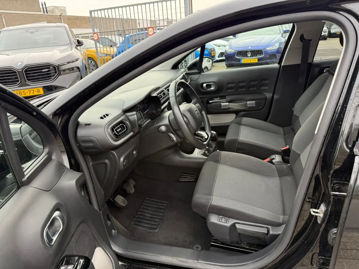 1.2 PureTech Feel, Facelift, Navi, Dealer auto