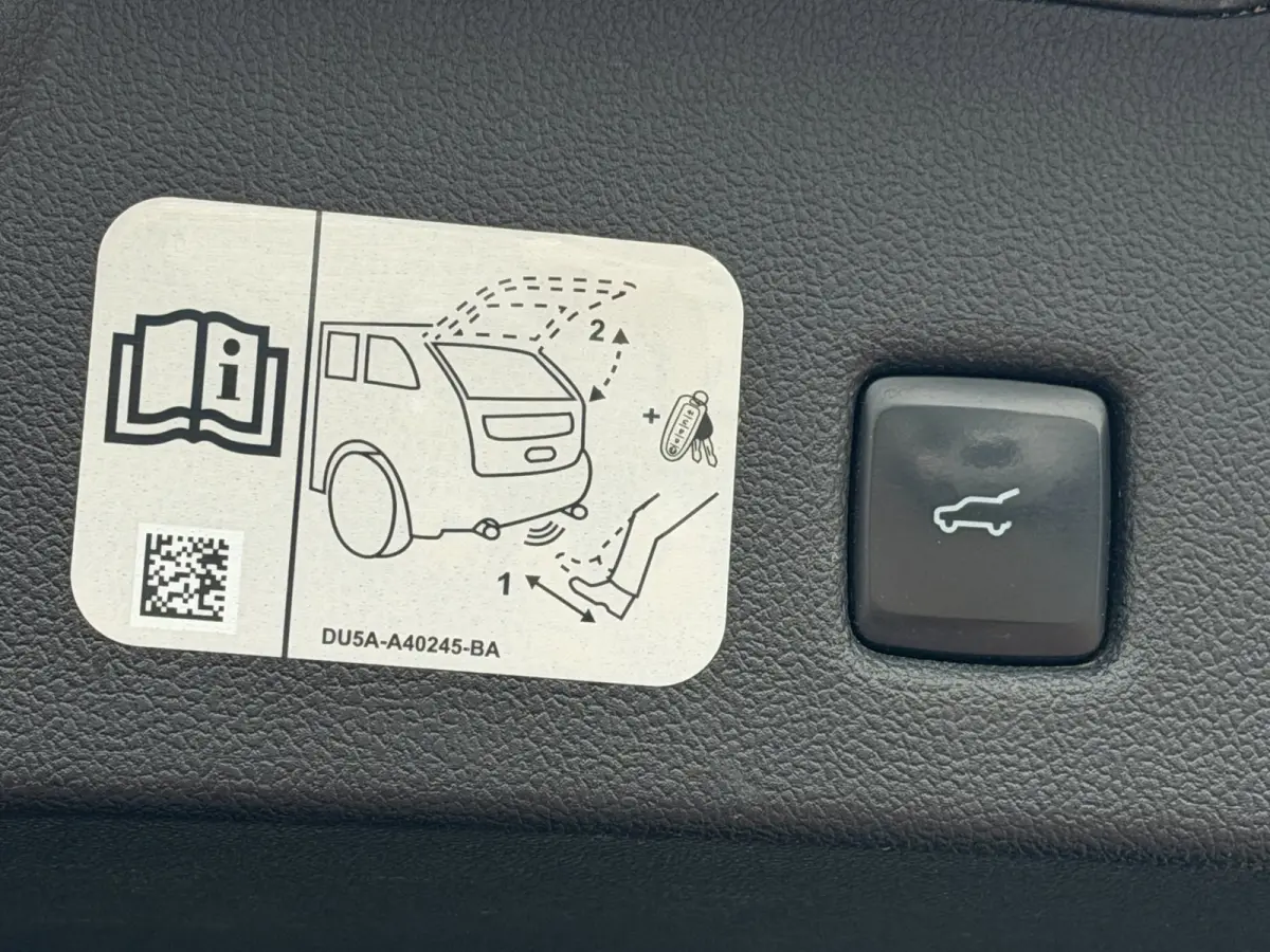 2.5 PHEV Vignale LED ACC Camera Trekhaak HUD B&O