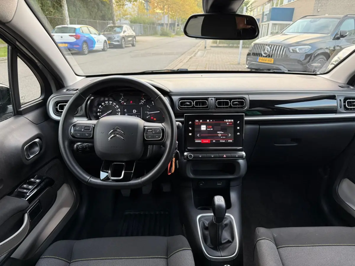 1.2 PureTech Feel, Facelift, Navi, Dealer auto