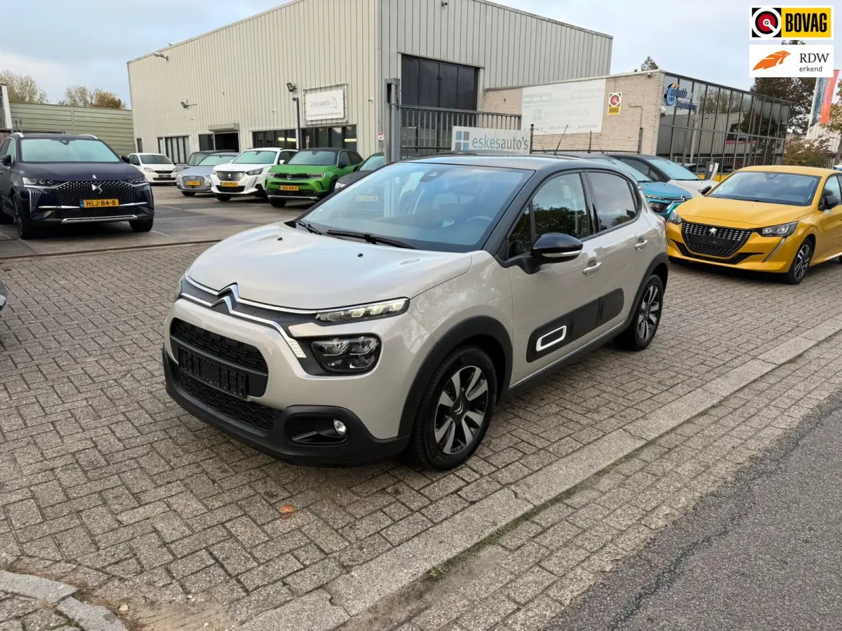 1.2 PureTech Feel, Facelift, Navi, Dealer auto