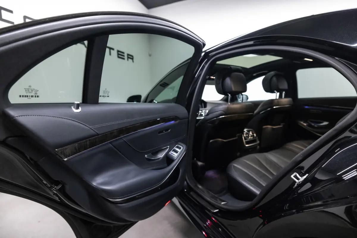 400 HYBRID Btw auto, (€ 32.190,08 Ex B.T.W) DEALER AUTO AANBIEDING