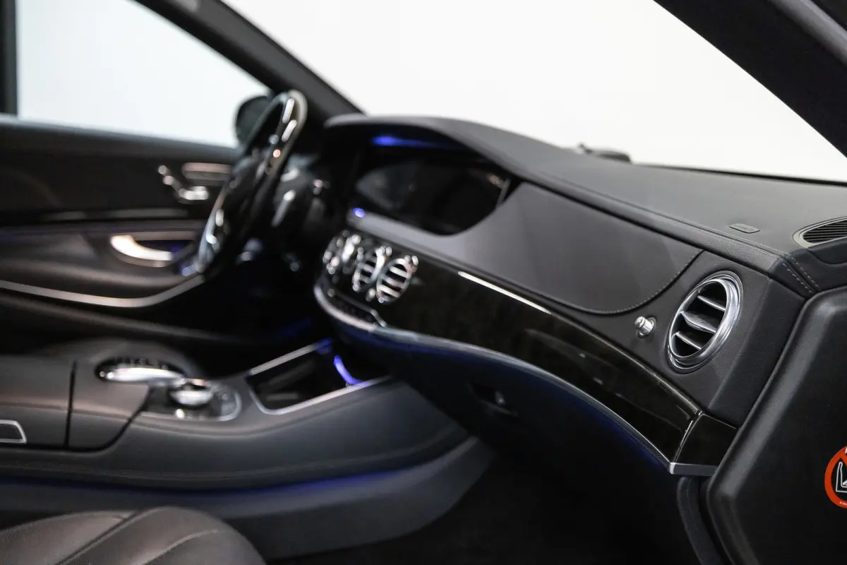 400 HYBRID Btw auto, (€ 32.190,08 Ex B.T.W) DEALER AUTO AANBIEDING