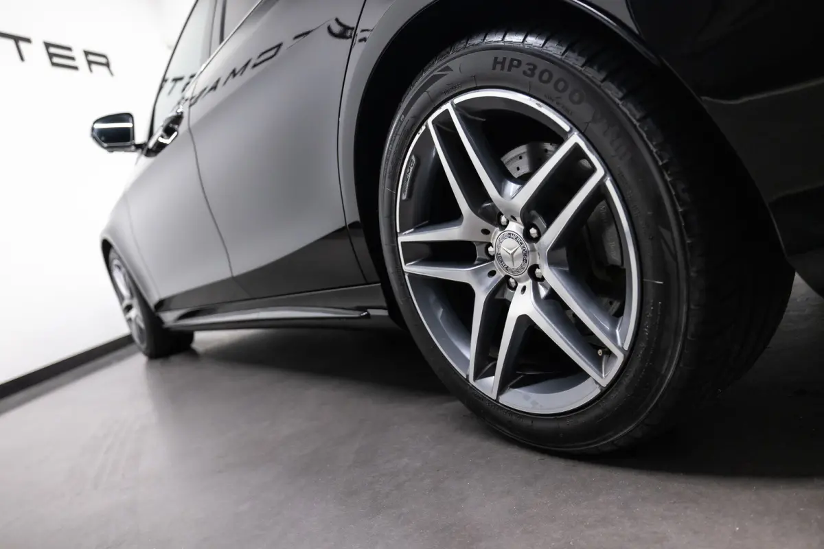 400 HYBRID Btw auto, (€ 32.190,08 Ex B.T.W) DEALER AUTO AANBIEDING