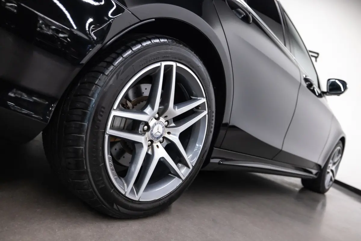400 HYBRID Btw auto, (€ 32.190,08 Ex B.T.W) DEALER AUTO AANBIEDING