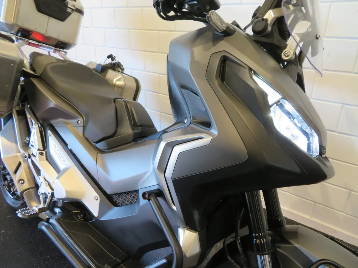 X-ADV 750 ABS DCT NIEUWSTAAT!!