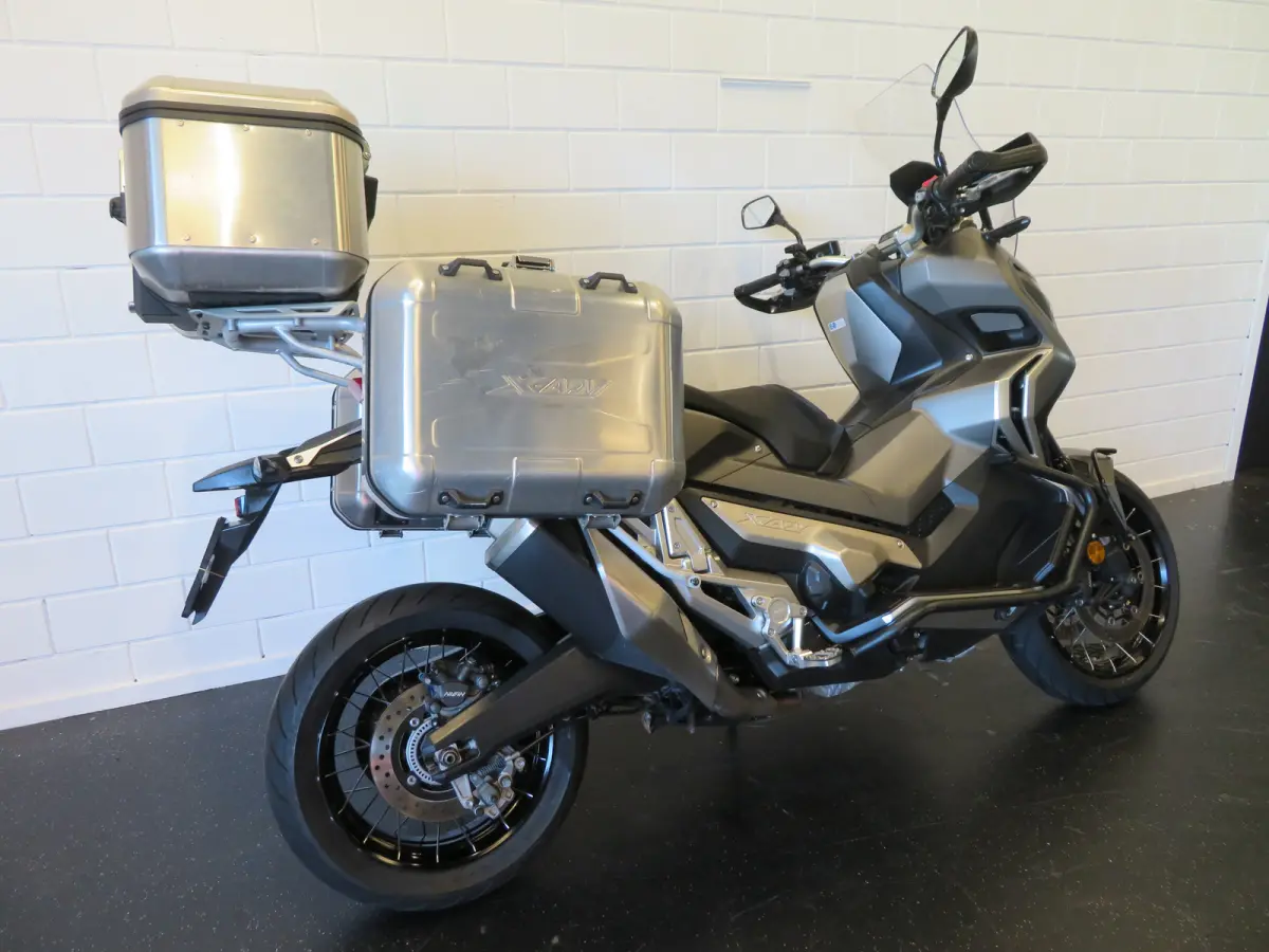 X-ADV 750 ABS DCT NIEUWSTAAT!!