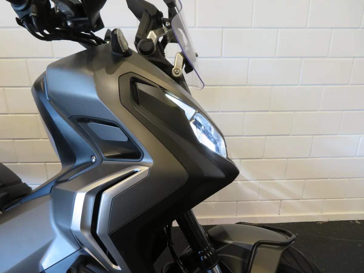 X-ADV 750 ABS DCT NIEUWSTAAT!!
