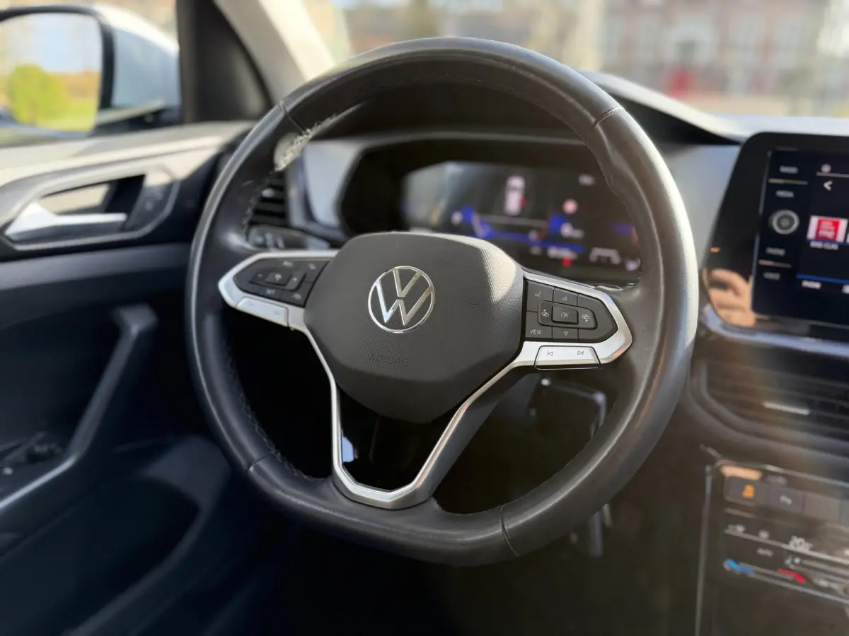 1.0 TSI Life Edition | Clima | Adaptive Cruise Virtual Dashboard |