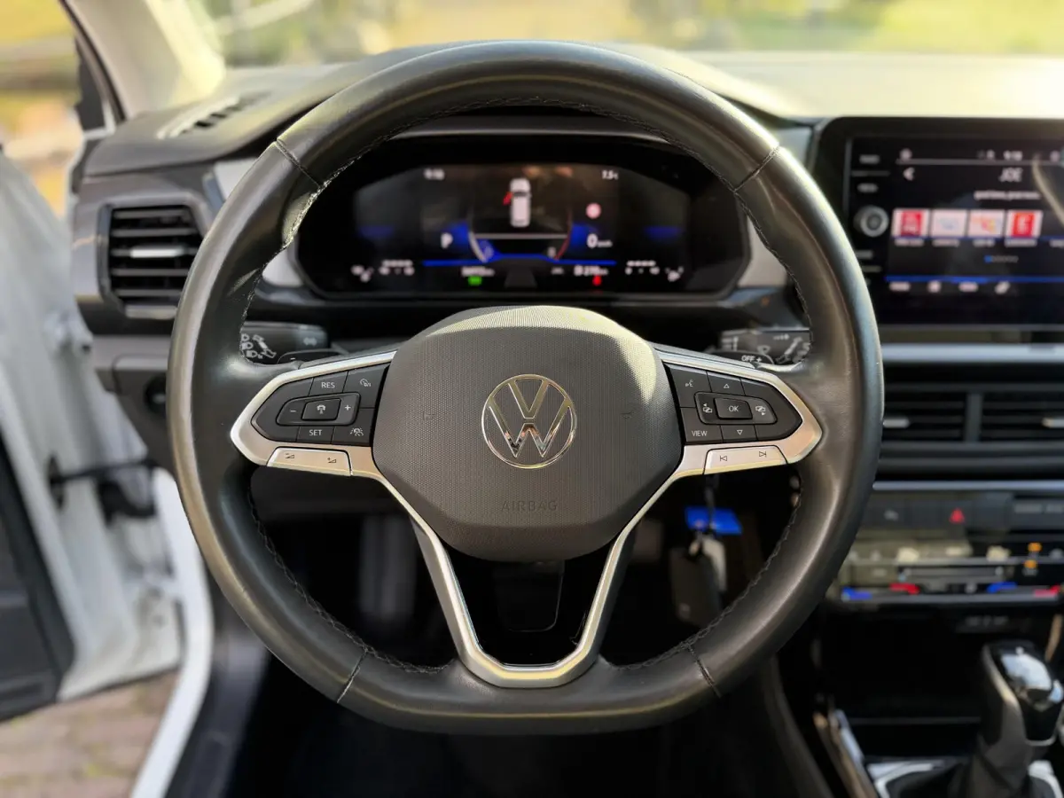 1.0 TSI Life Edition | Clima | Adaptive Cruise Virtual Dashboard |