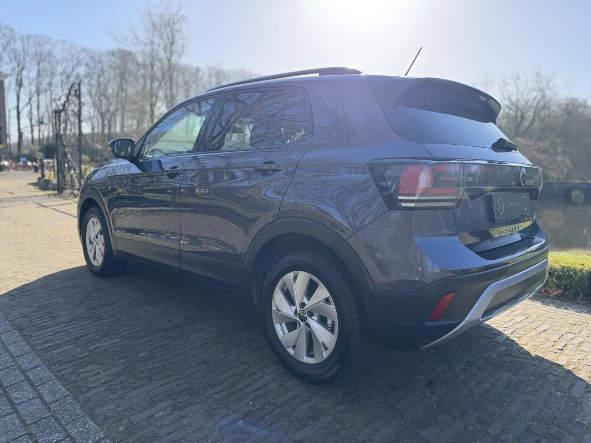 1.0 TSI Life Edition | Clima | Adaptive | Virtual Dashboard |