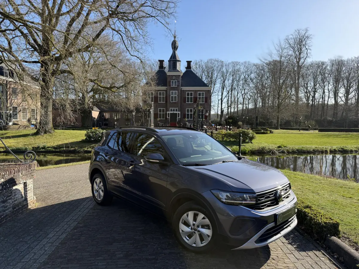 1.0 TSI Life Edition | Clima | Adaptive | Virtual Dashboard |