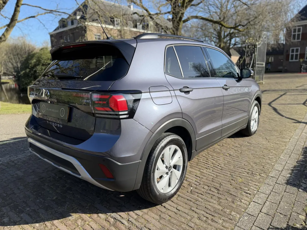 1.0 TSI Life Edition | Clima | Adaptive | Virtual Dashboard |