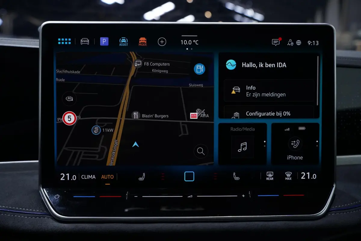 R-line 150 PK DSG Panodak camera IQ Light Stoel-/stuurverwarming Apple Carplay R-Line int./ext. 19 Inch