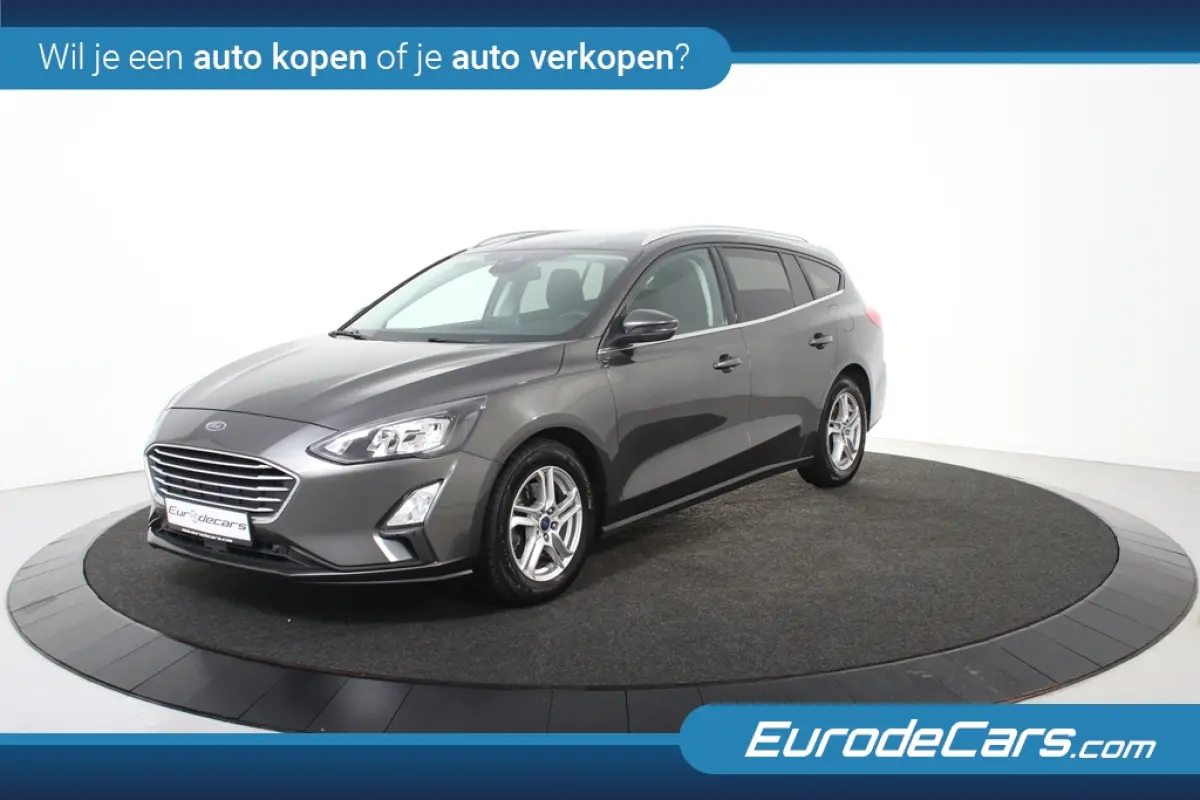 Hybrid Titanium *1ste Eigenaar*Navigatie*Stoelverwarming*Camera*