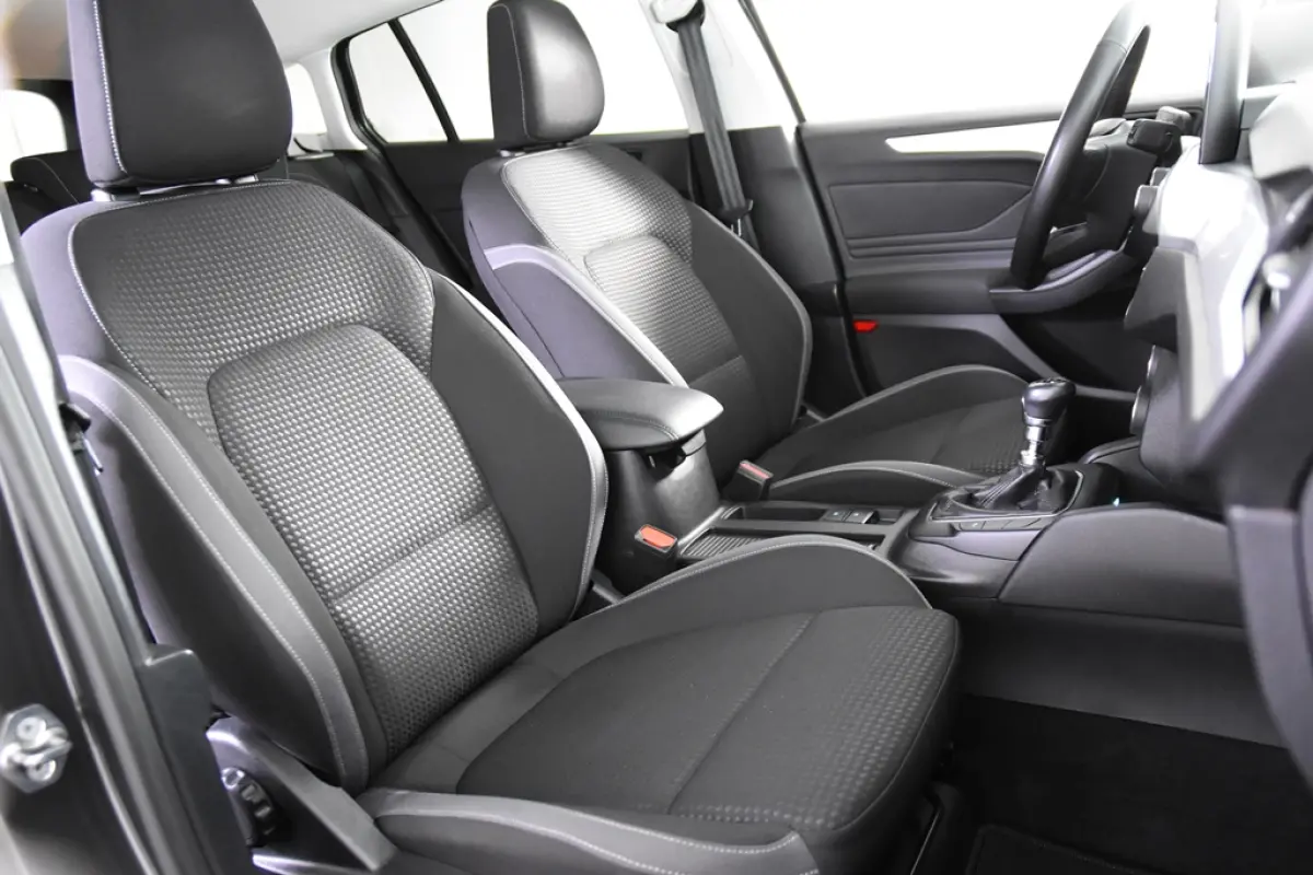 Hybrid Titanium *1ste Eigenaar*Navigatie*Stoelverwarming*Camera*