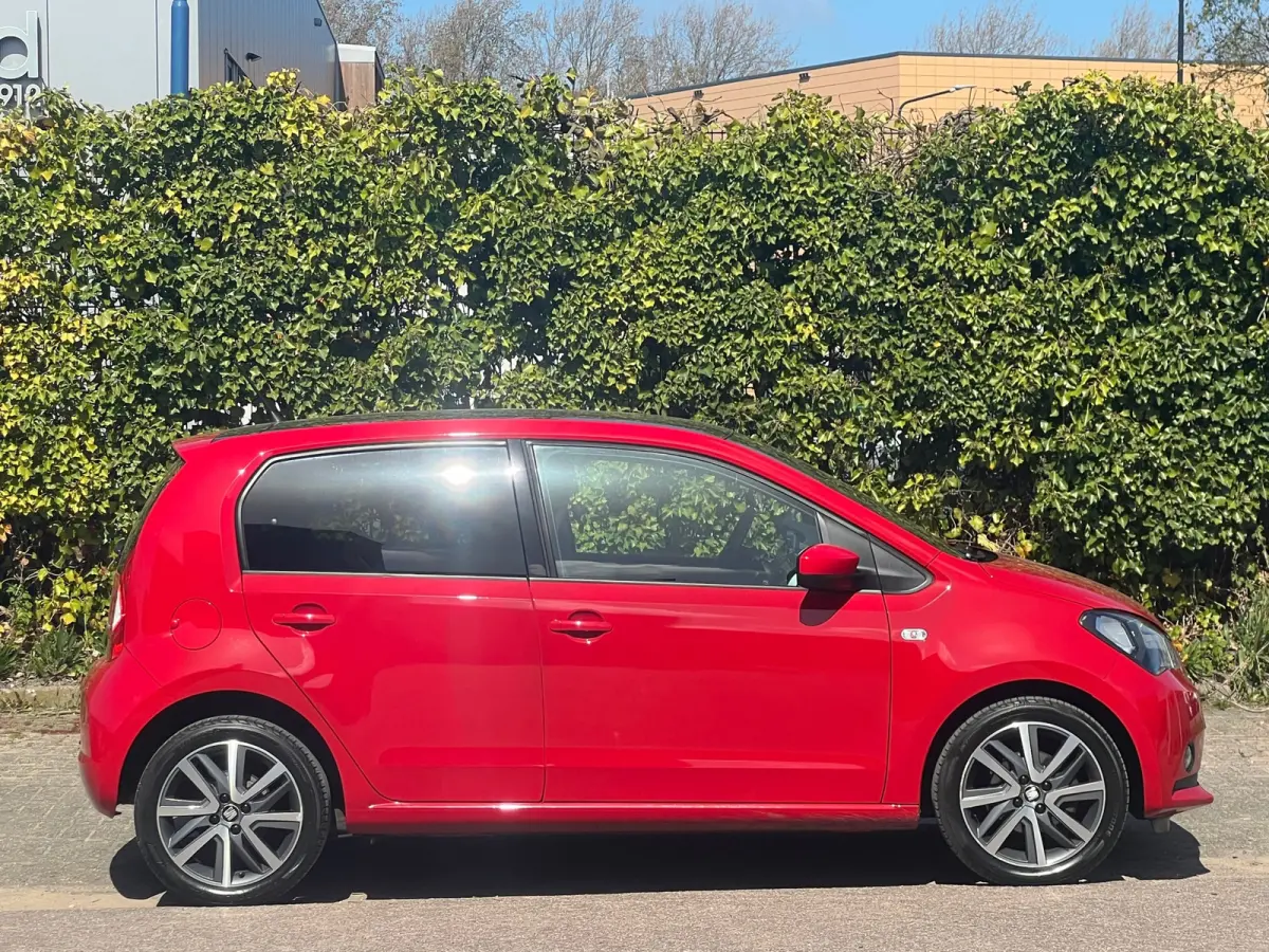 1.0 FR-line | Tornado Red | Airco/Bluetooth/LED - Lekker Sportief
