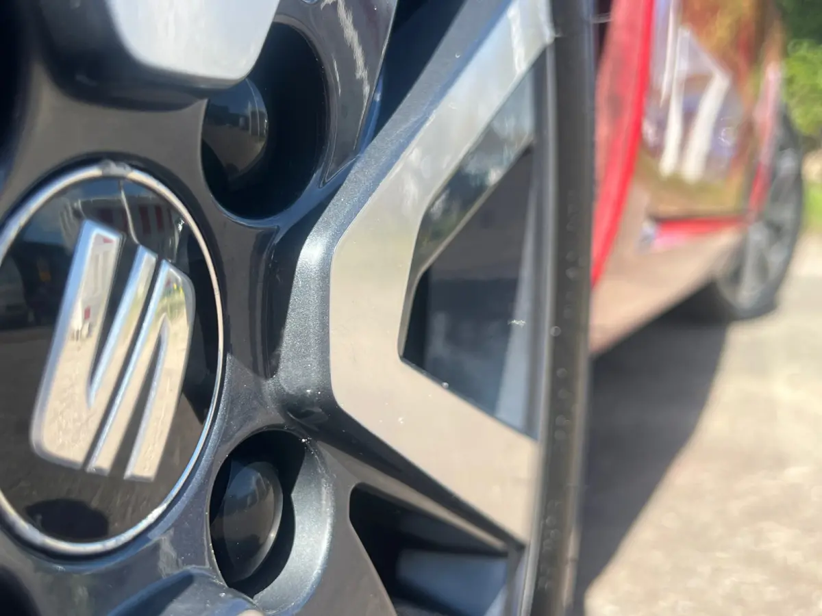 1.0 FR-line | Tornado Red | Airco/Bluetooth/LED - Lekker Sportief