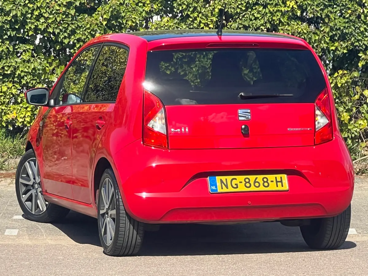1.0 FR-line | Tornado Red | Airco/Bluetooth/LED - Lekker Sportief