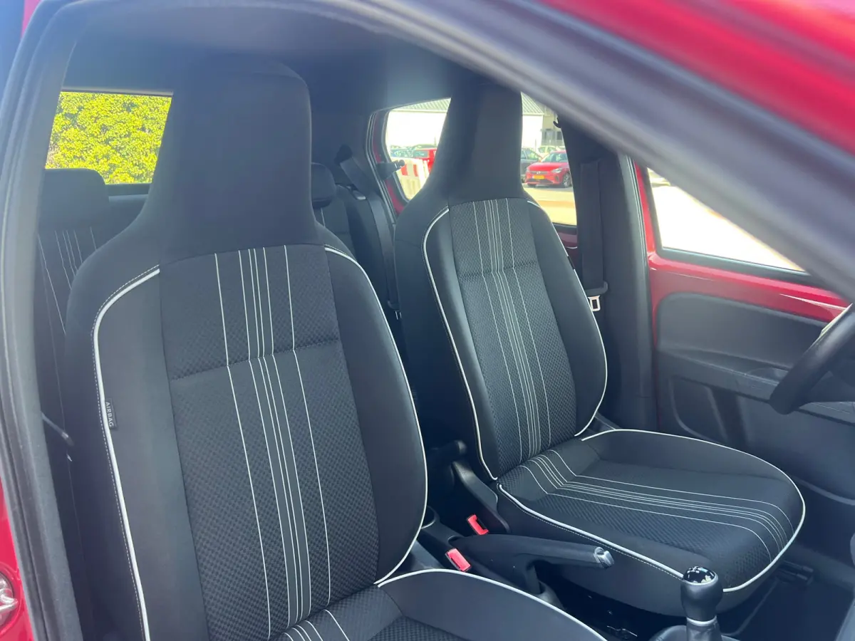 1.0 FR-line | Tornado Red | Airco/Bluetooth/LED - Lekker Sportief
