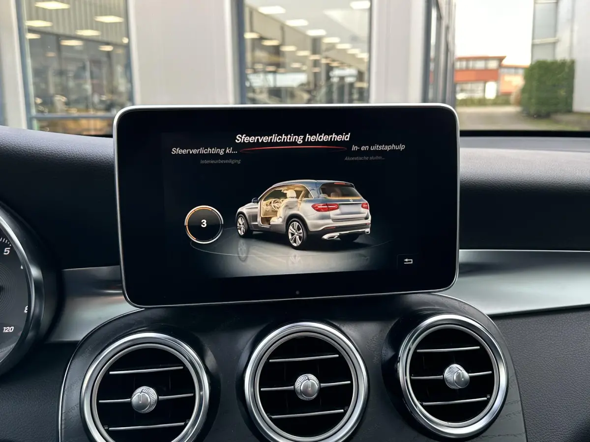 250 4MATIC AMG Sport Edition Premium Plus | NL Auto/2e Eig./Leder/Navi/Camera/Pano.Dak/Clima/Cruise