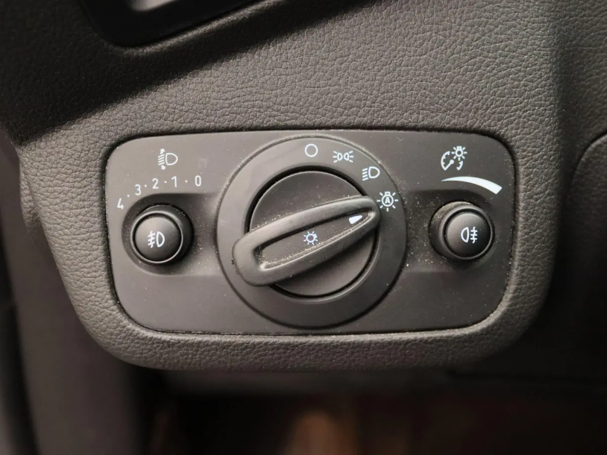 1.5 Titanium 4WD | Trekhaak | Automaat | Navigatie | Climate Control | Stoelverwarming | Voorruitverwarming |