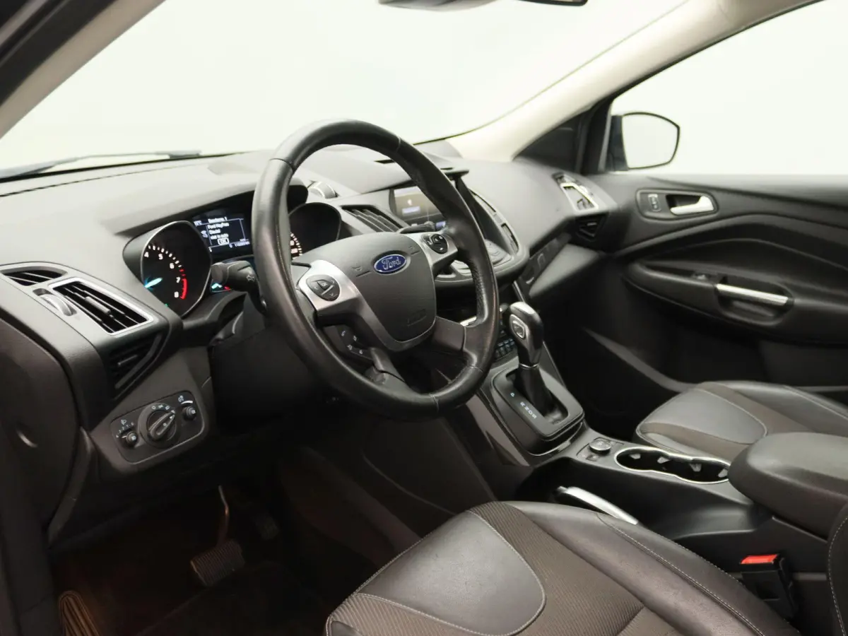 1.5 Titanium 4WD | Trekhaak | Automaat | Navigatie | Climate Control | Stoelverwarming | Voorruitverwarming |