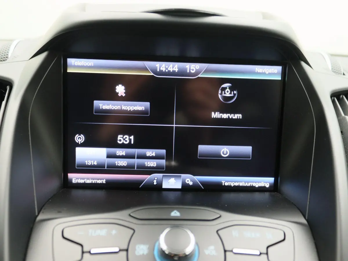 1.5 Titanium 4WD | Trekhaak | Automaat | Navigatie | Climate Control | Stoelverwarming | Voorruitverwarming |