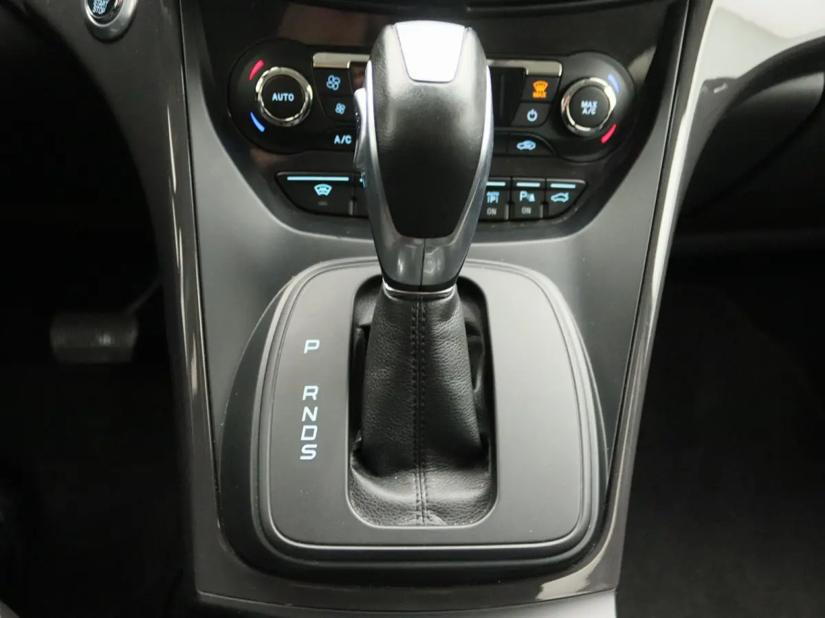 1.5 Titanium 4WD | Trekhaak | Automaat | Navigatie | Climate Control | Stoelverwarming | Voorruitverwarming |