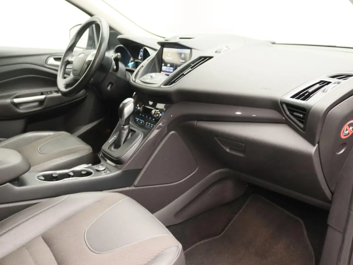 1.5 Titanium 4WD | Trekhaak | Automaat | Navigatie | Climate Control | Stoelverwarming | Voorruitverwarming |