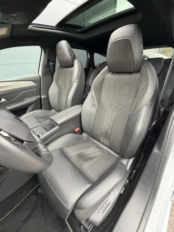 180pk Plug-in Hybrid GT (Elektrisch Schuifdak - Elektrische Klep - Leder/Alcantara incl Stoelverwarming/ geheugen - 360gr Camera - Adaptieve Cruise Controle - Parkeersensoren V+A - LED - Key