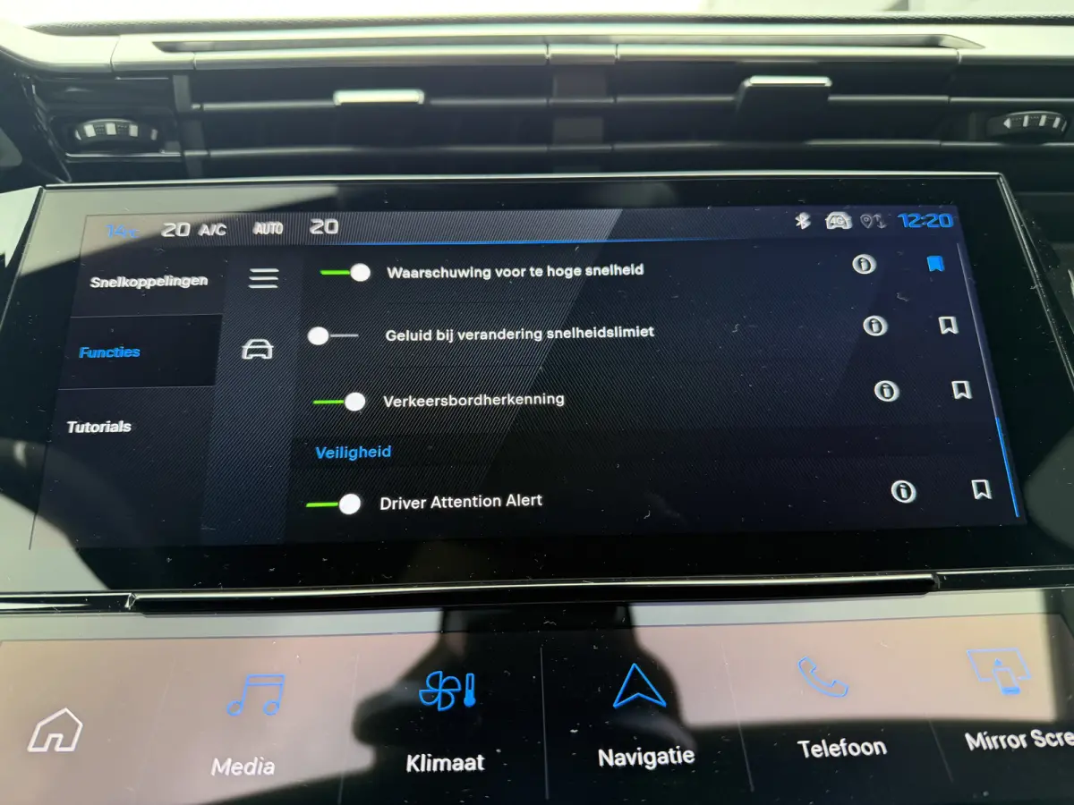 180pk Plug-in Hybrid GT (Elektrisch Schuifdak - Elektrische Klep - Leder/Alcantara incl Stoelverwarming/ geheugen - 360gr Camera - Adaptieve Cruise Controle - Parkeersensoren V+A - LED - Key