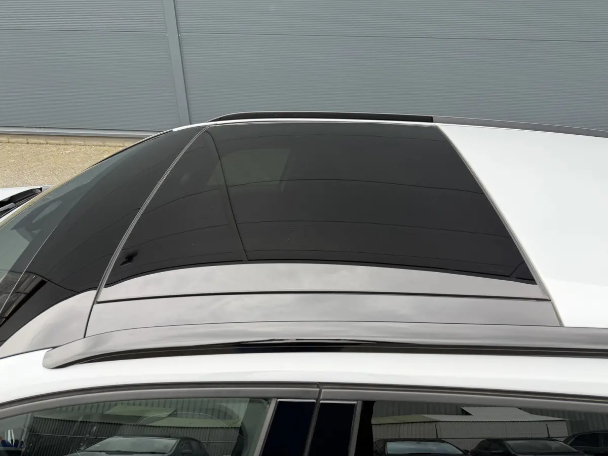 180pk Plug-in Hybrid GT (Elektrisch Schuifdak - Elektrische Klep - Leder/Alcantara incl Stoelverwarming/ geheugen - 360gr Camera - Adaptieve Cruise Controle - Parkeersensoren V+A - LED - Key