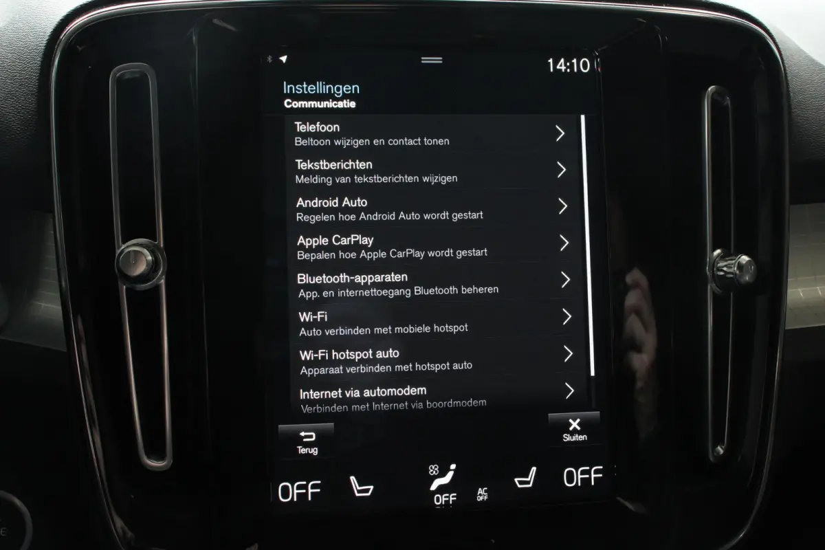 1.5 T3 163 pk Automaat Momentum Navigatie Apple Carplay Android Auto Parkeersensor achter Adaptive Cruise Control Virtual Cockpit Stoelverwarming LED kop- en mistlampen Lane Assist