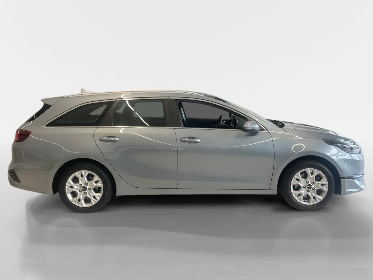 1.5 T-GDi DynamicLine | Cruise Control | Climate Control | Camera | Navigatie | LM Velgen | Trekhaak |