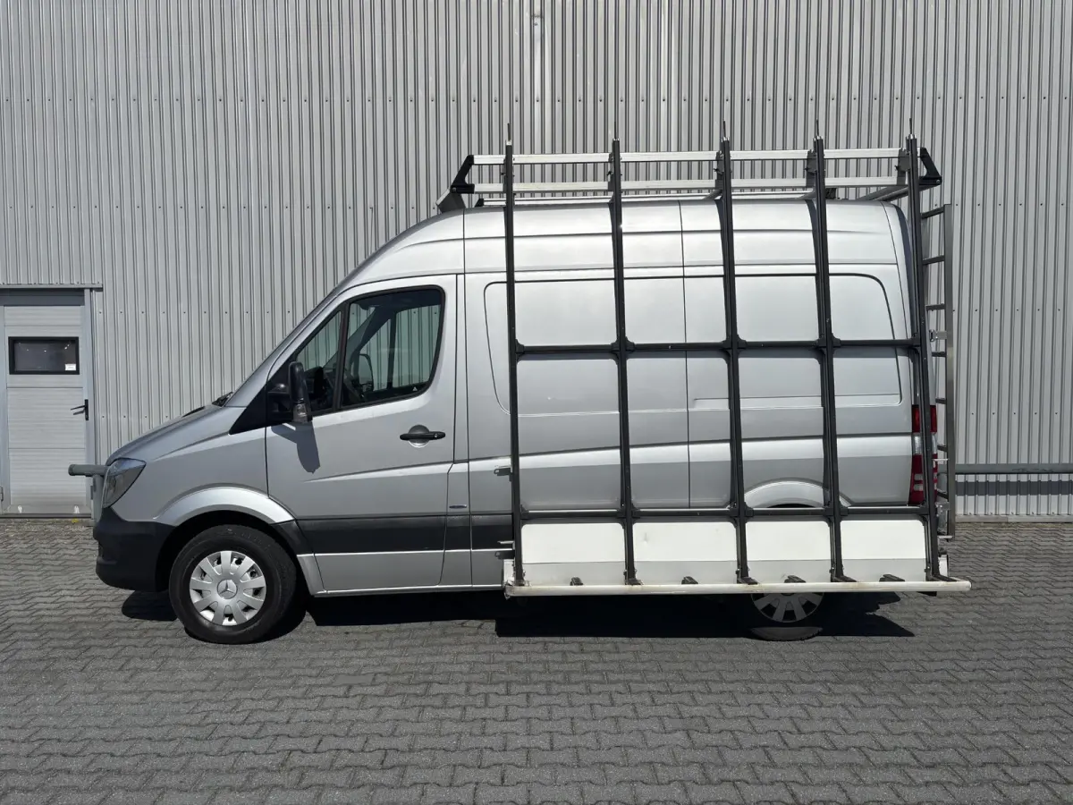 213 2.2 CDI*AUTOM.*A/C*NAVI*HAAK*CAM*GLASIMPERIAAL