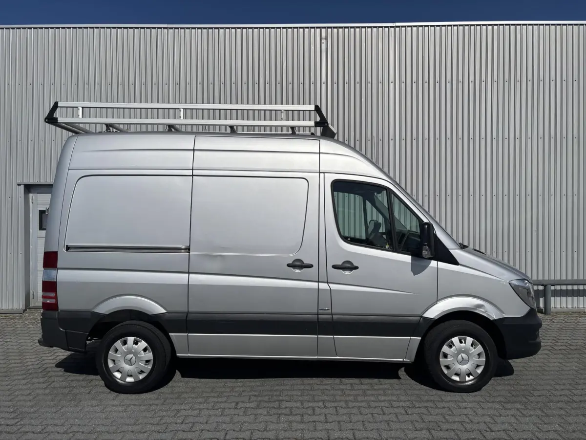 213 2.2 CDI*AUTOM.*A/C*NAVI*HAAK*CAM*GLASIMPERIAAL