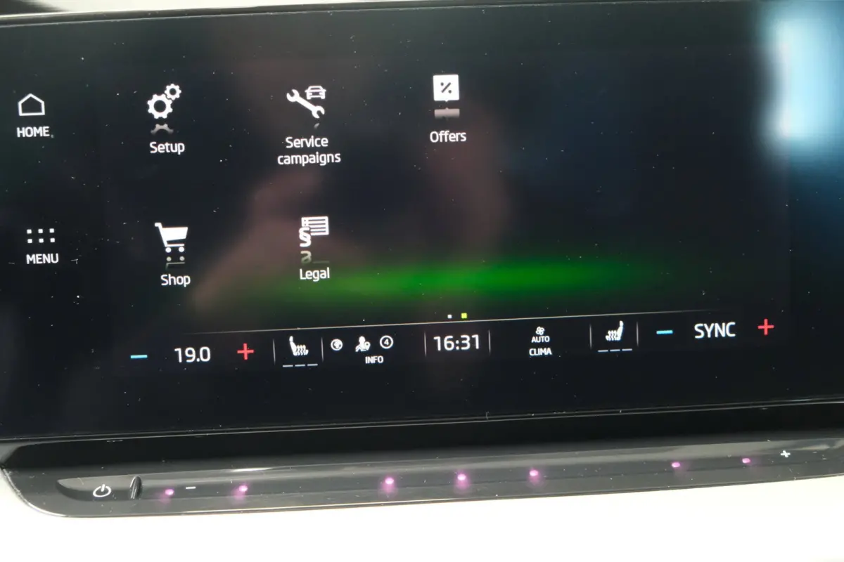 1.0 e-TSI Business Edition Plus Automaat - N.A.P. Airco, Cruise, Navi, PDC, Stoelverwarming, Carplay.