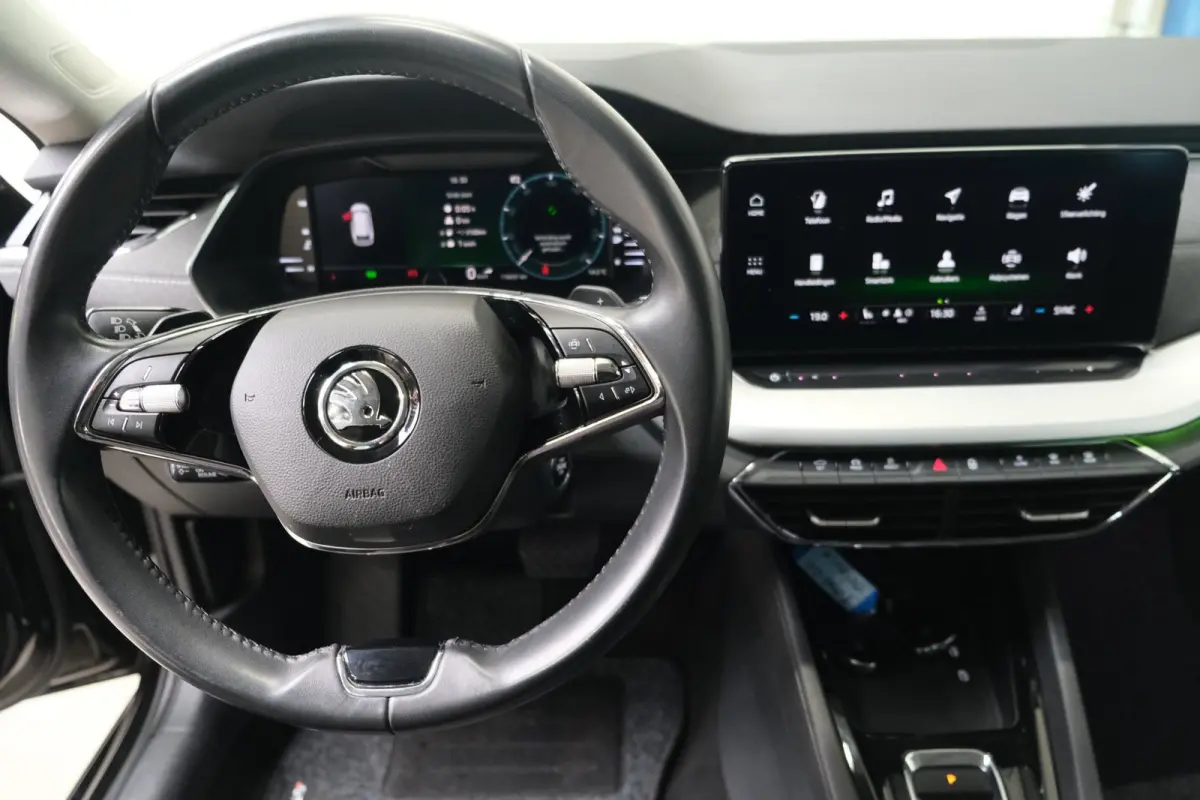1.0 e-TSI Business Edition Plus Automaat - N.A.P. Airco, Cruise, Navi, PDC, Stoelverwarming, Carplay.