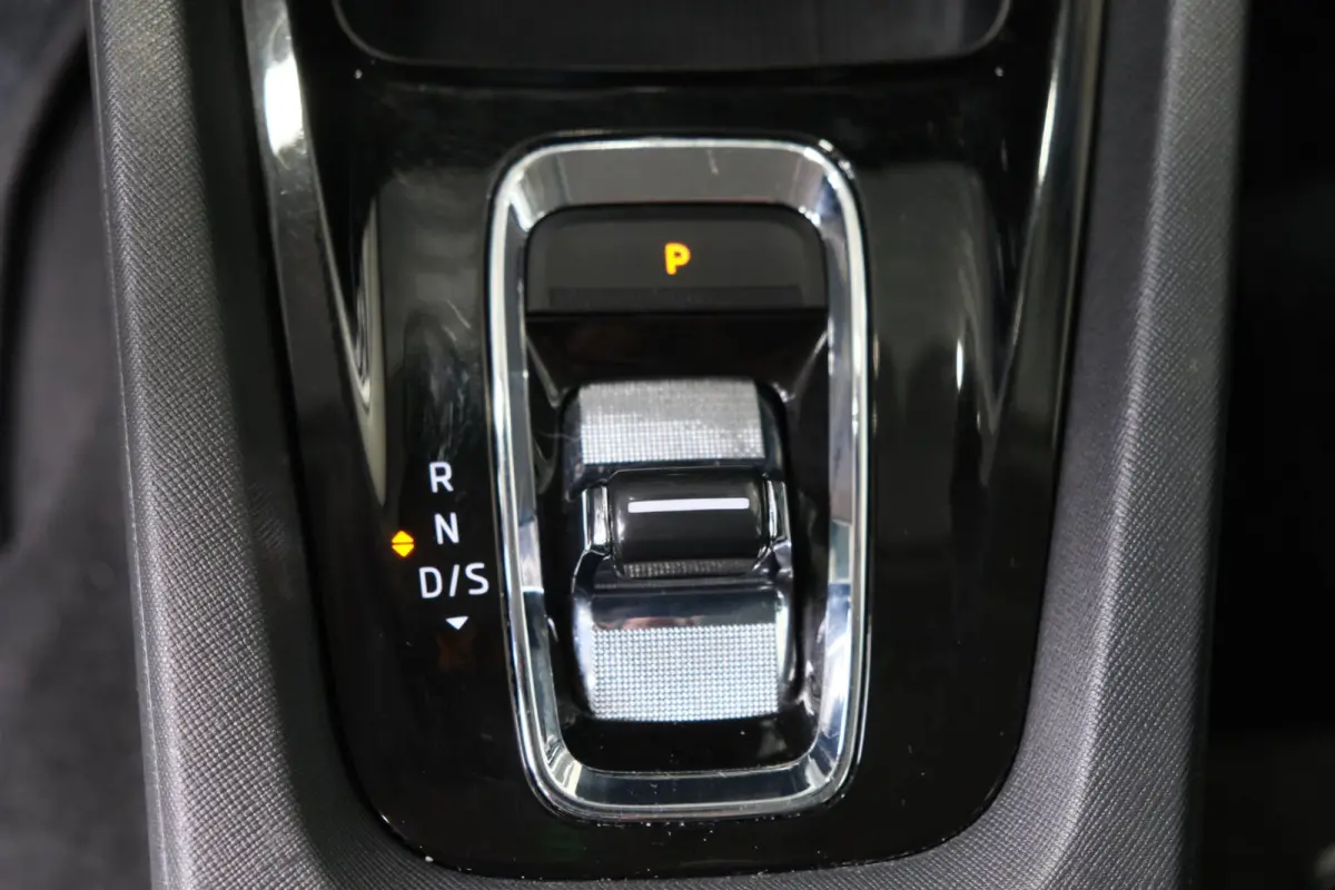 1.0 e-TSI Business Edition Plus Automaat - N.A.P. Airco, Cruise, Navi, PDC, Stoelverwarming, Carplay.