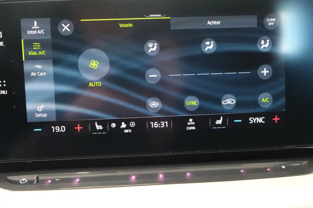 1.0 e-TSI Business Edition Plus Automaat - N.A.P. Airco, Cruise, Navi, PDC, Stoelverwarming, Carplay.