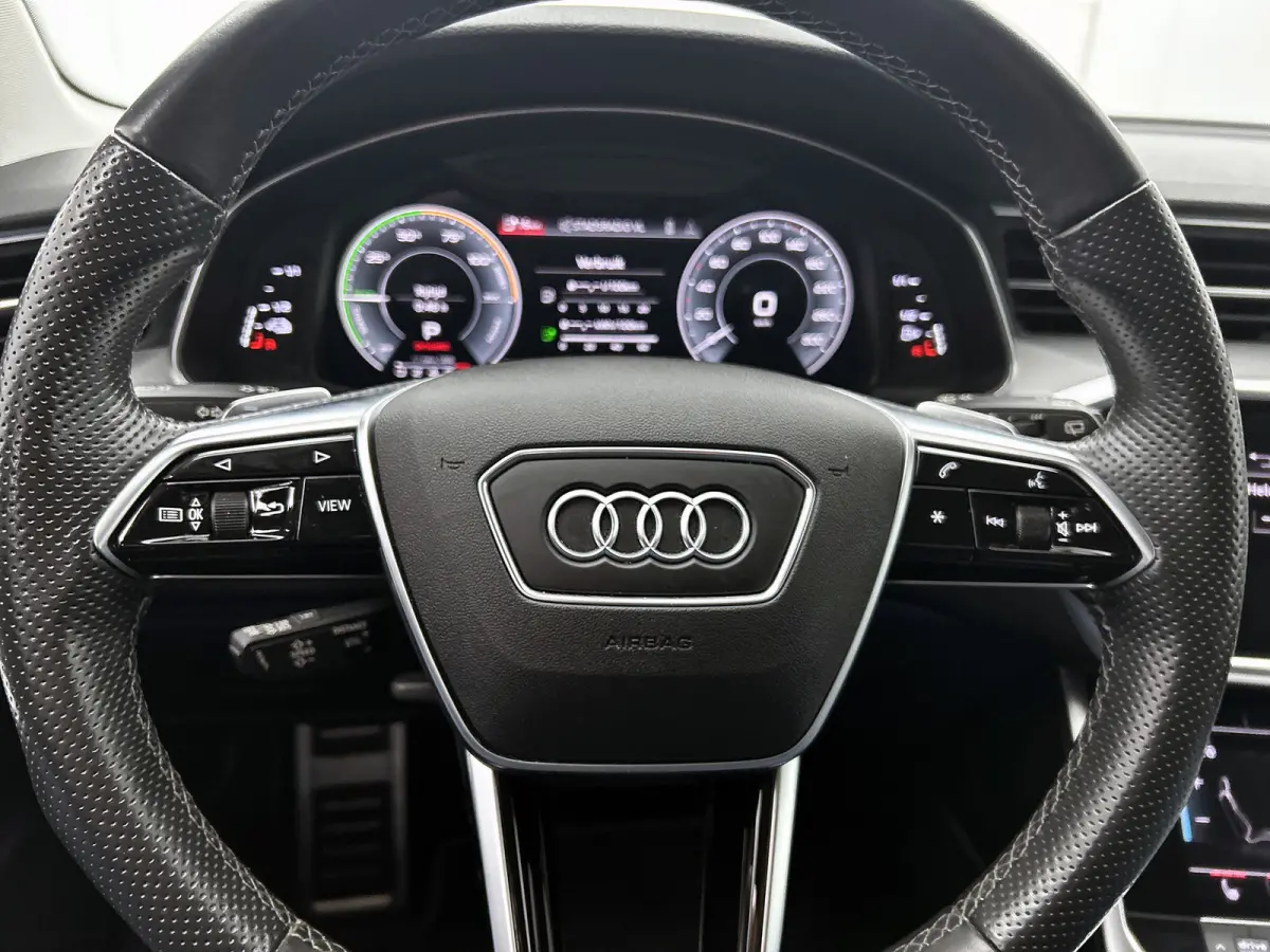 55 TFSI e quattro Pro Line S Competition(Dealer OnderH, Carplay, Stoel+Stuur VerW, Lane Assit, Head-up, Camera, Etc)