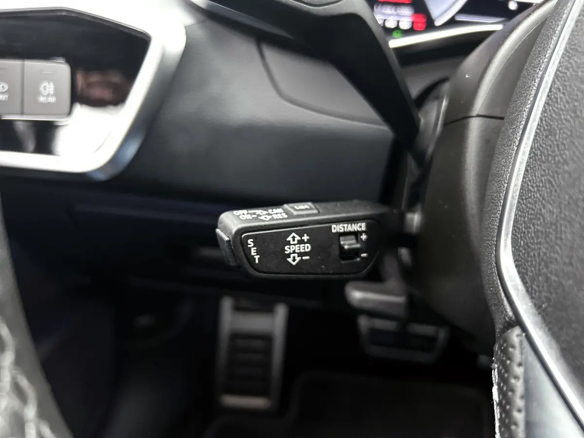 55 TFSI e quattro Pro Line S Competition(Dealer OnderH, Carplay, Stoel+Stuur VerW, Lane Assit, Head-up, Camera, Etc)