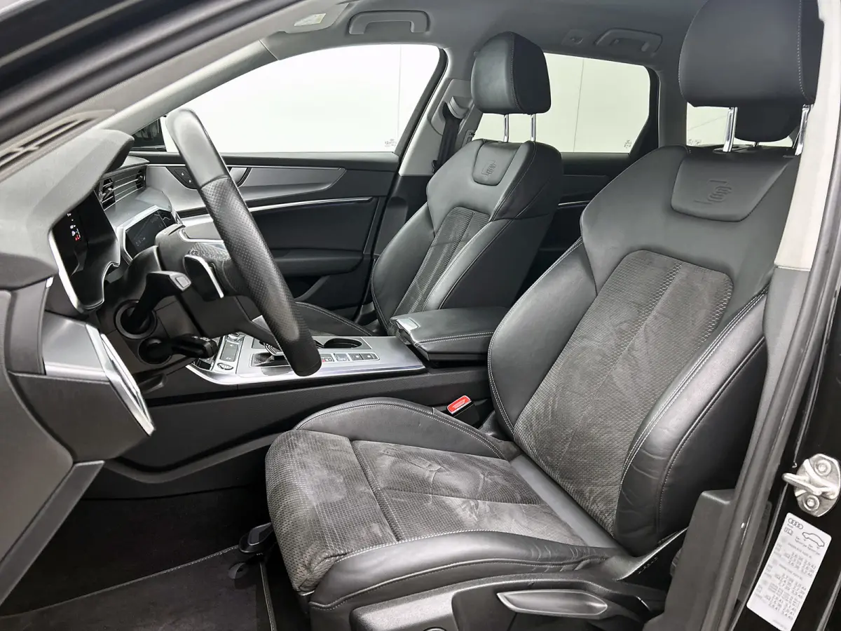 55 TFSI e quattro Pro Line S Competition(Dealer OnderH, Carplay, Stoel+Stuur VerW, Lane Assit, Head-up, Camera, Etc)