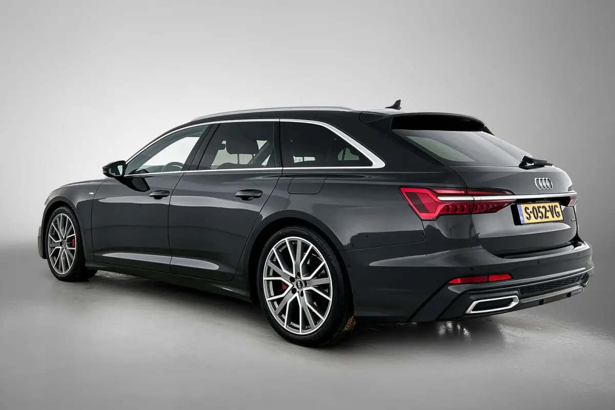 55 TFSI e quattro Pro Line S Competition(Dealer OnderH, Carplay, Stoel+Stuur VerW, Lane Assit, Head-up, Camera, Etc)