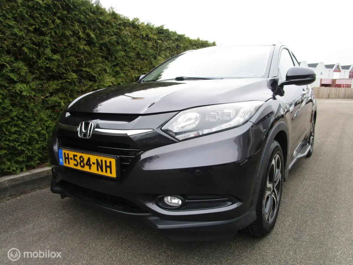 1.5 Executive AUTOMAAT - Navigatie - Trekhaak