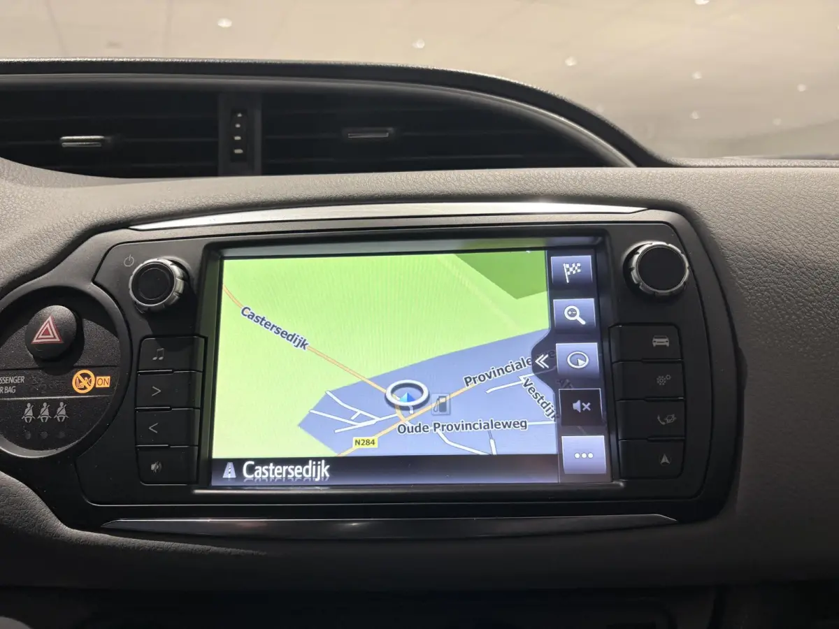 1.0 VVT-i Business Plus Airco | Bluetooth | Lederen Stuurwiel | Navigatie | Stuurwiel Multifunctioneel