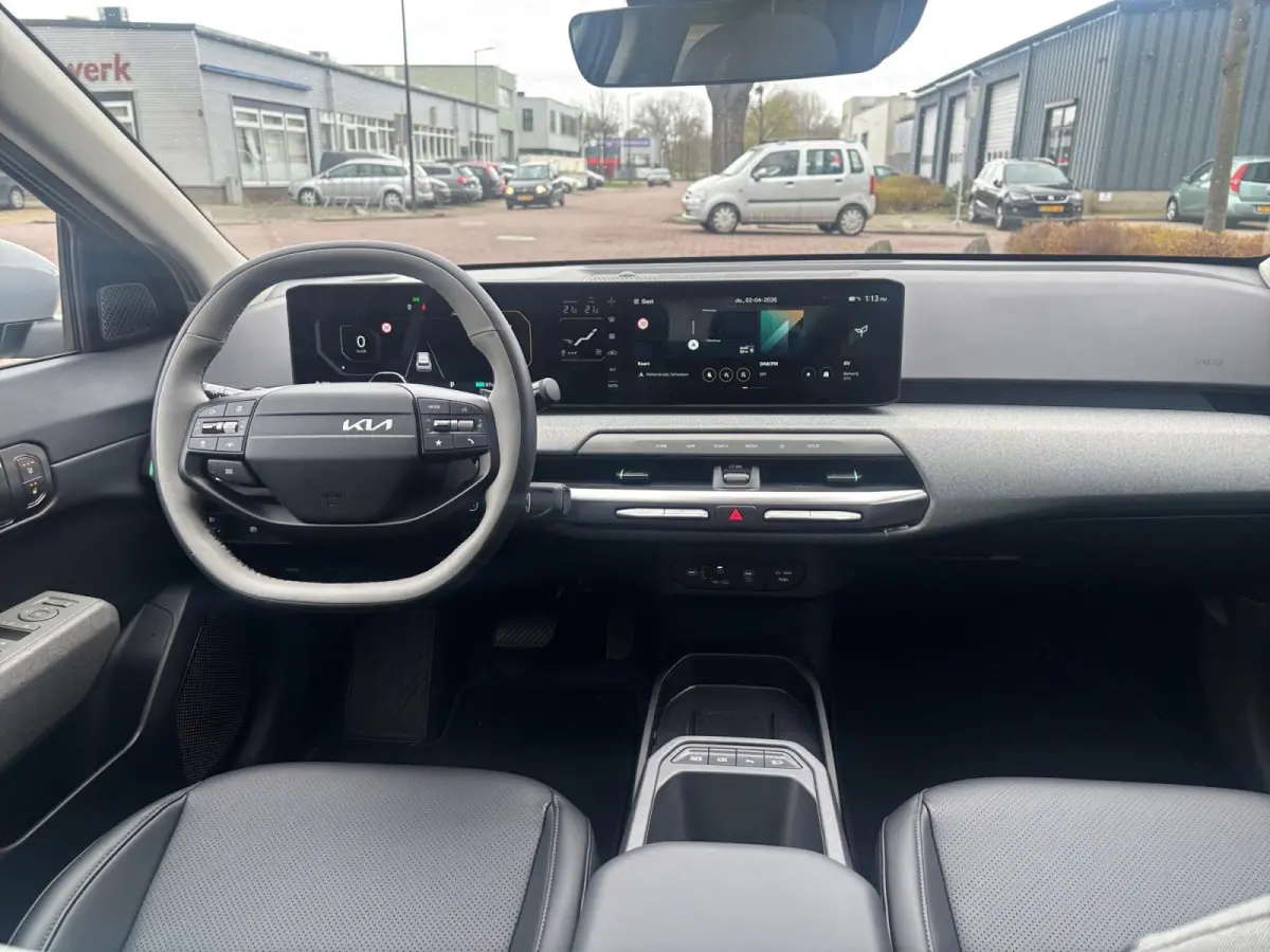 Plus Advanced 58.3 kWh Demonstratie auto | Schuifkanteldak | Achteruitrijcamera | Harmon Kardon |