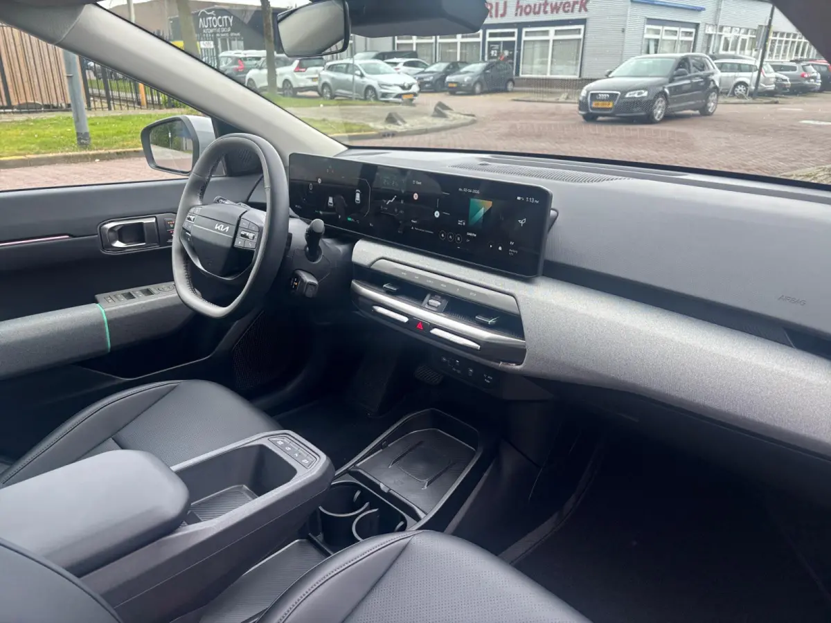 Plus Advanced 58.3 kWh Demonstratie auto | Schuifkanteldak | Achteruitrijcamera | Harmon Kardon |